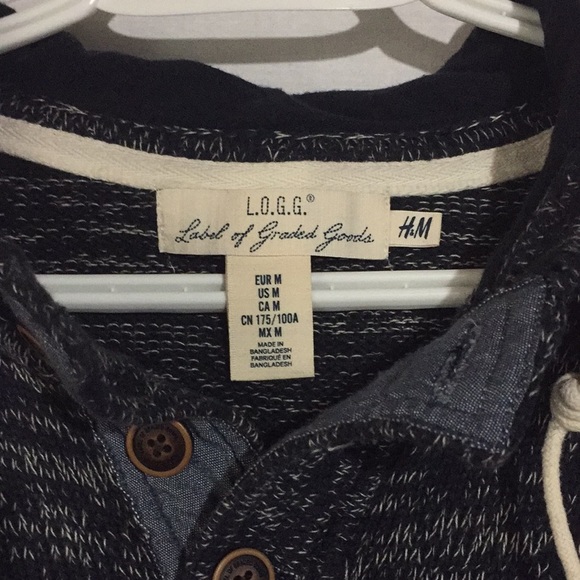 H&M sweater with hoodie size Medium - Picture 2 of 10